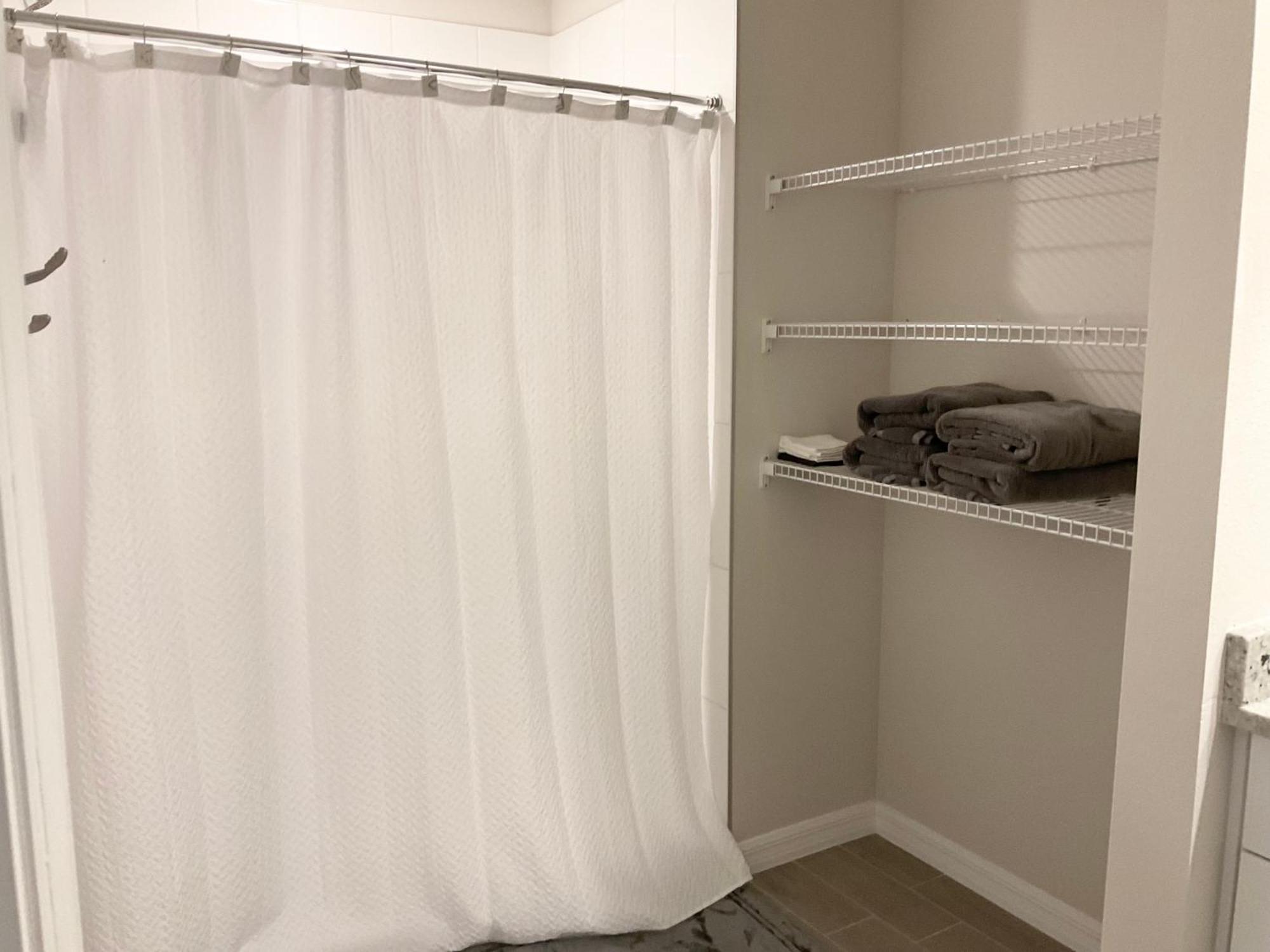 Townhome Vacay In ウェスレイ・チャペル エクステリア 写真