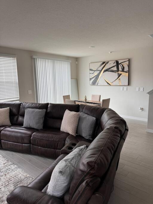 Townhome Vacay In ウェスレイ・チャペル エクステリア 写真